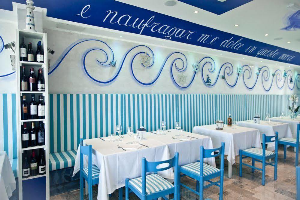 Marina Beach Suite Hotel Rimini Eksteriør billede